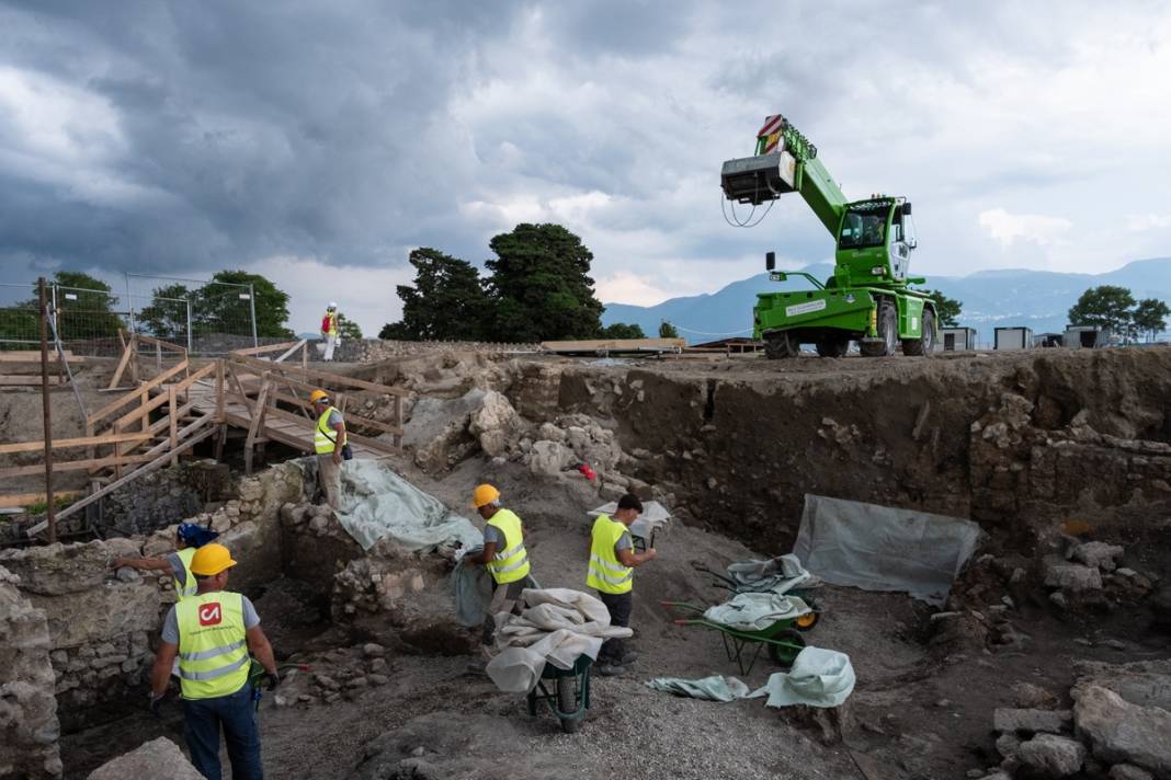15 dakikada yeryüzünden silinen Pompei'de yeni keşif: Fırına sığınmışlar... 4